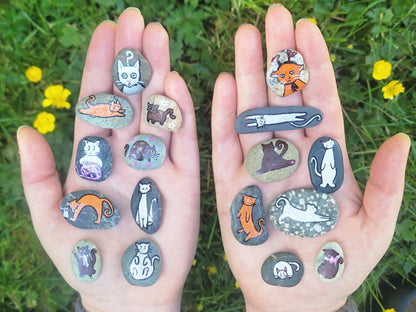 Surprise Pocket Familiar – Hand Painted Beach Stone Kitty in Magic Bag – Whimsical Witchy Gift – Original Art Cat Pebble – Fantasy Companion